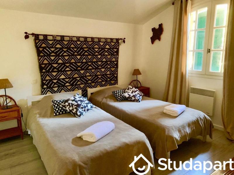 Maison - 100 m² - 3 pièces