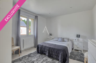 Maison - 151 m² - 7 pièces