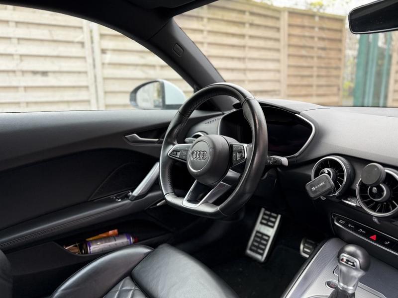 Audi Tt 2.0 Tfsi 230 s line Quattro s tronic