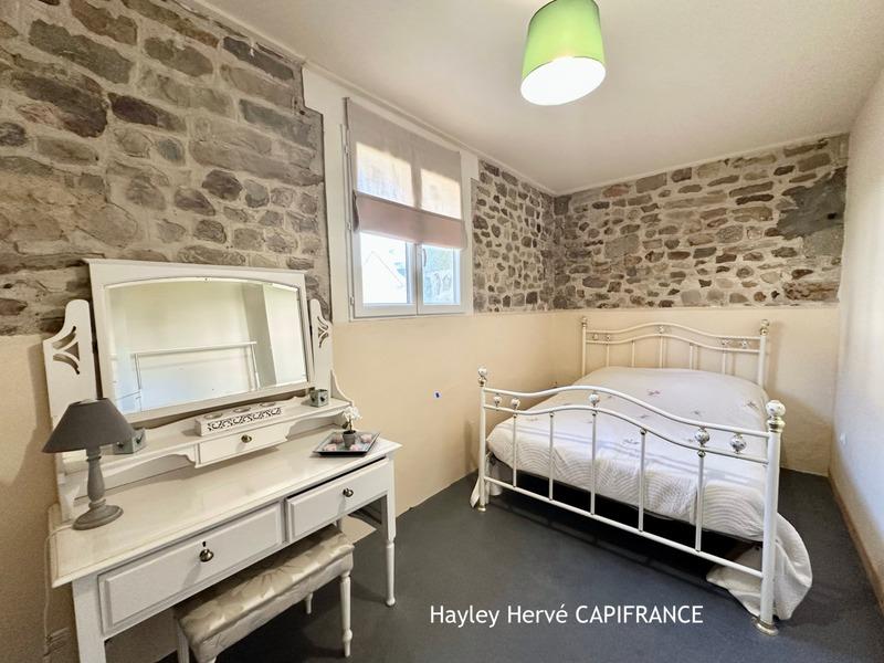 Maison - 140 m² - 7 pièces