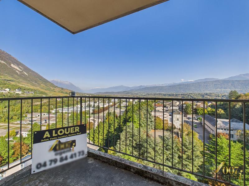 Appartement - 79 m² - 4 pièces