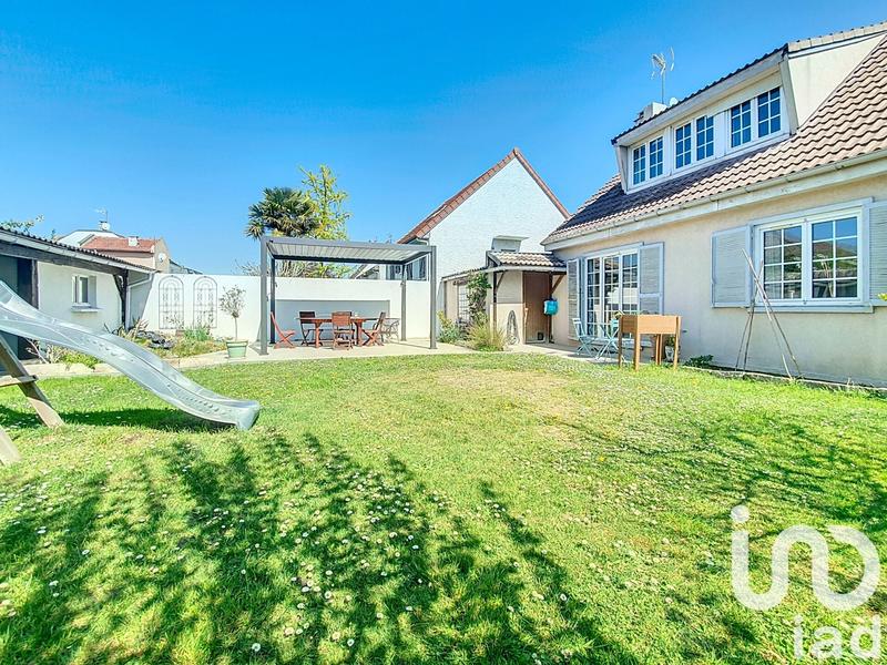 Maison - 110 m² - 6 pièces