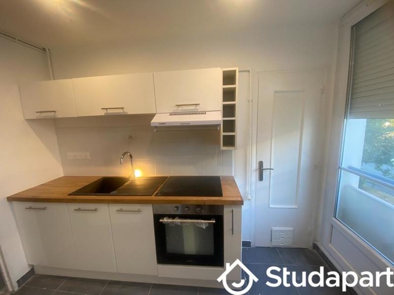 Chambre - 12 m² - 1 pièce