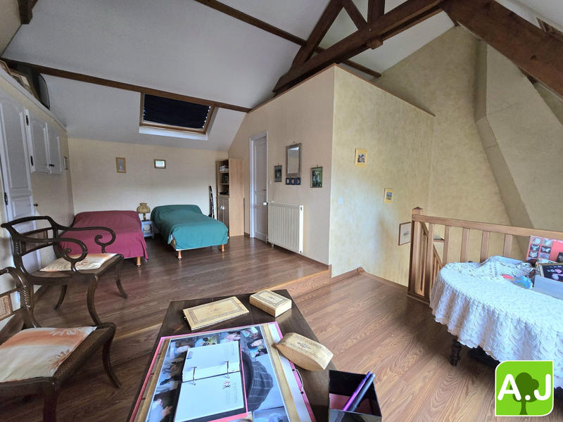 Maison - 137 m² - 5 pièces