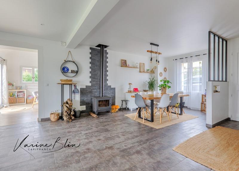 Maison - 148 m² - 8 pièces