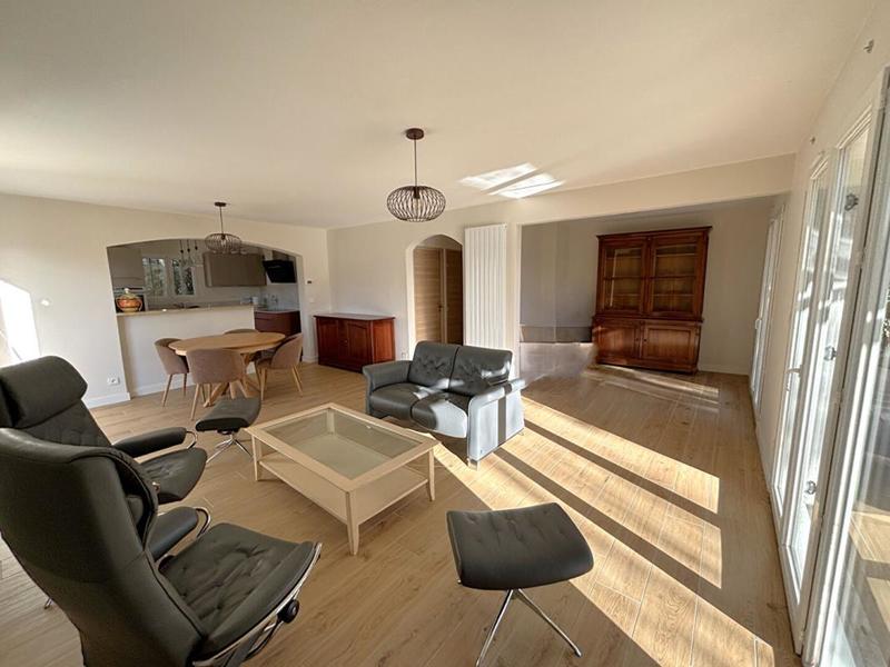 Maison - 122 m² - 5 pièces