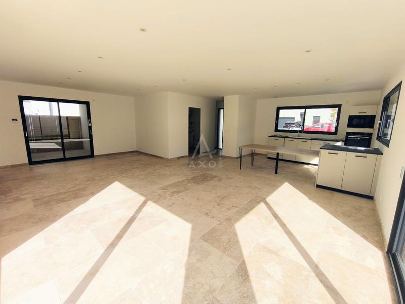 Pavillon - 138 m² - 7 pièces