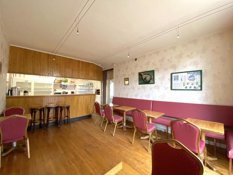 Maison - 725 m² - 24 pièces