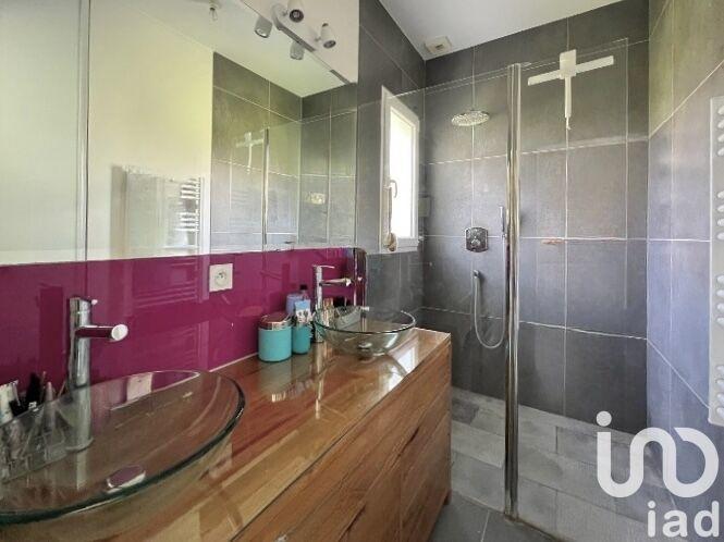 Maison de maîtres - 233 m² - 7 pièces