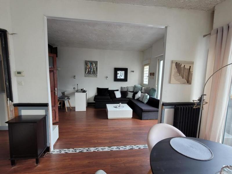 Maison - 141 m² - 8 pièces