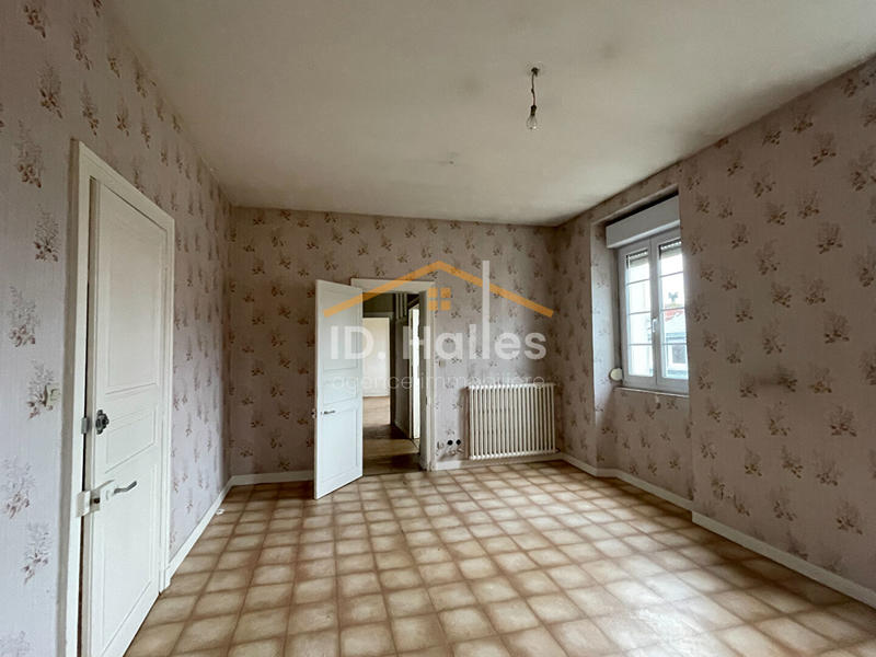 Maison - 113 m² - 10 pièces