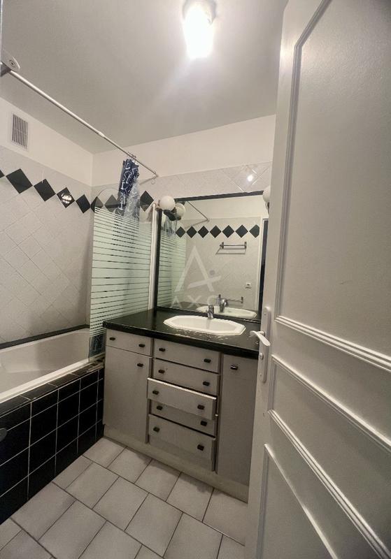 Appartement - 81 m² - 4 pièces