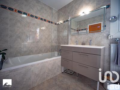 Maison - 96 m² - 6 pièces