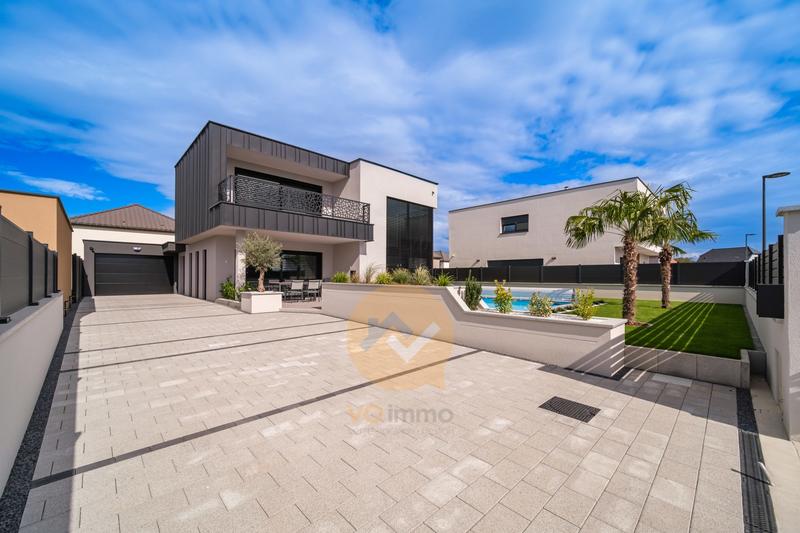 Maison contemporaine - 161 m² - 6 pièces