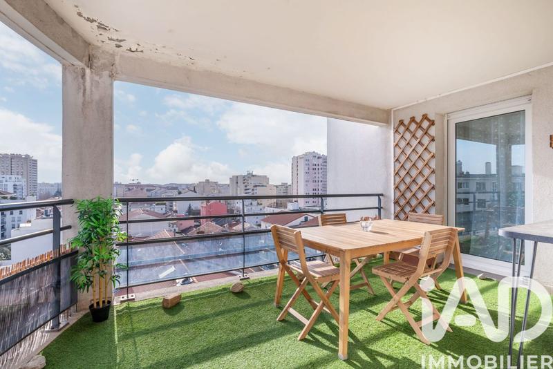 Appartement - 105 m² - 5 pièces