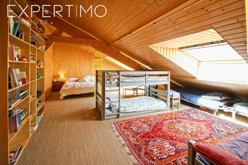 Maison - 178 m² - 7 pièces