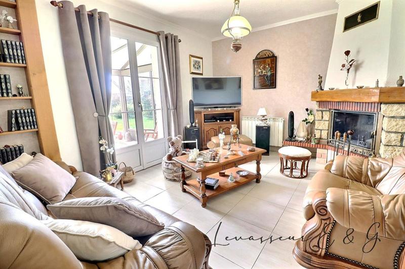 Maison - 100 m² - 6 pièces