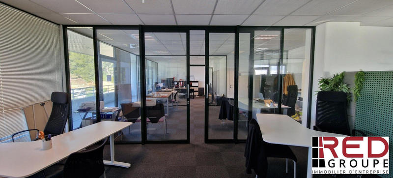Bureau - 213 m²