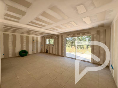 Maison - 87 m² - 4 pièces