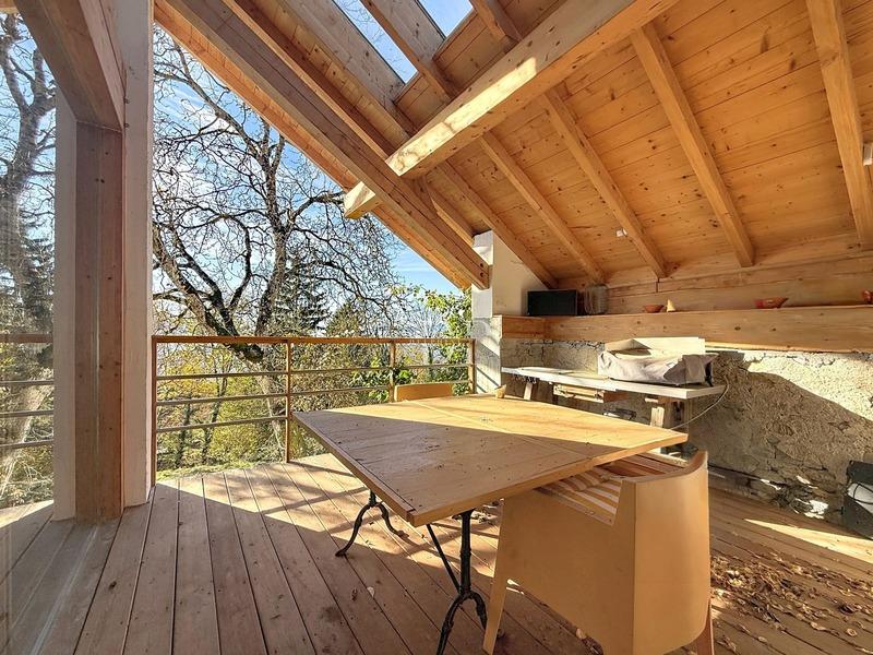 Maison - 300 m² - 6 pièces