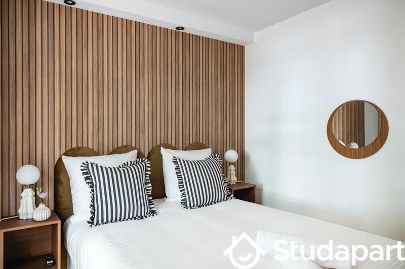 Chambre - 9 m² - 1 pièce