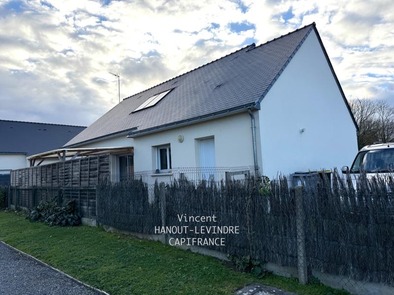 Maison - 98 m² - 5 pièces