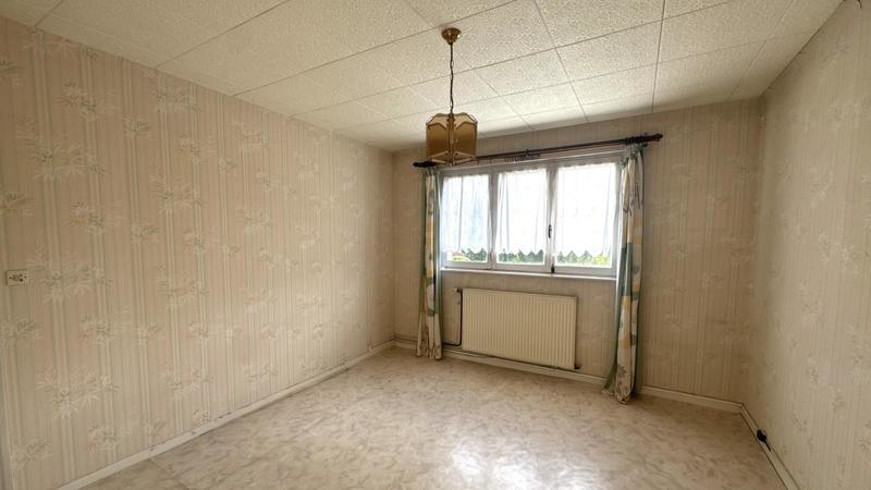 Maison - 99 m² - 5 pièces