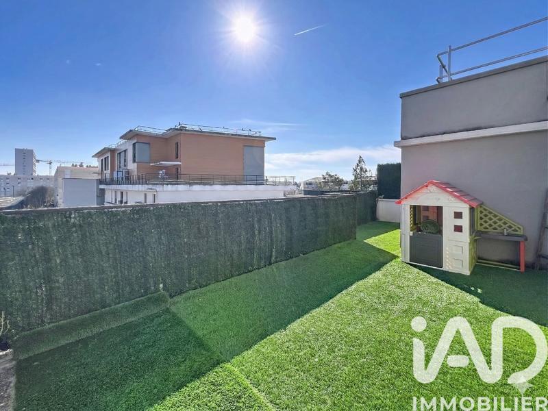 Appartement - 84 m² - 4 pièces