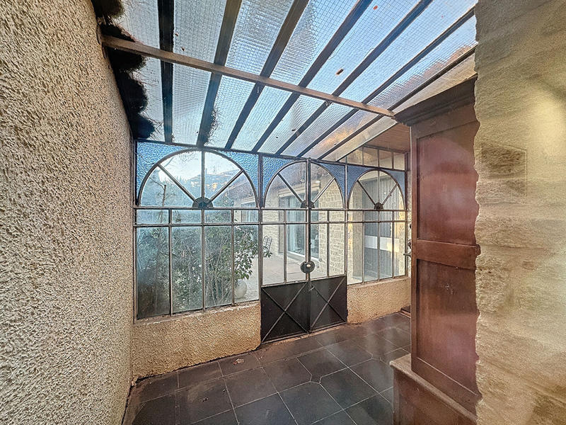 Maison - 180 m² - 8 pièces