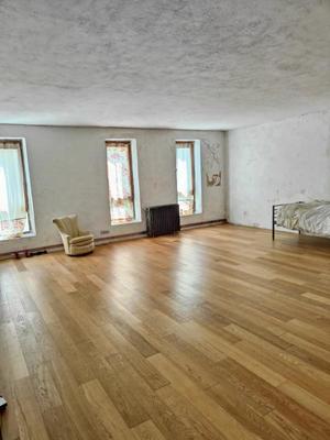 Maison - 406 m² - 6 pièces