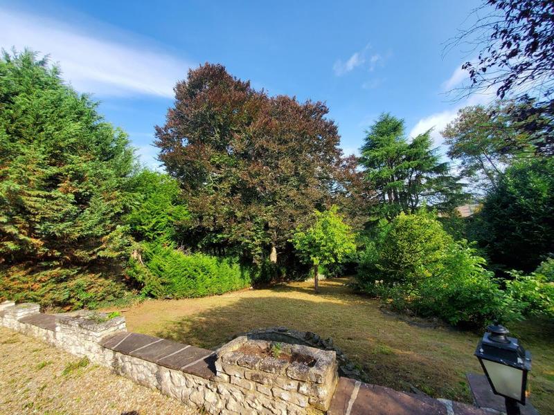 Maison - 285 m² - 8 pièces