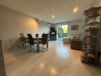 Maison - 84 m² - 4 pièces