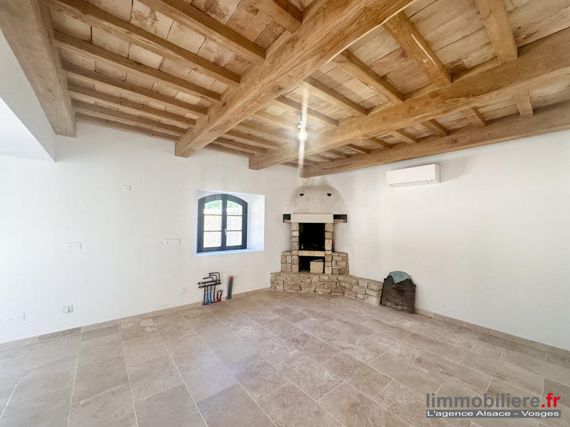 Mas - 300 m² - 9 pièces