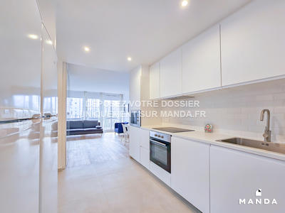 Chambre - 12 m² - 6 pièces