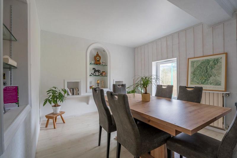 Maison - 316 m² - 8 pièces