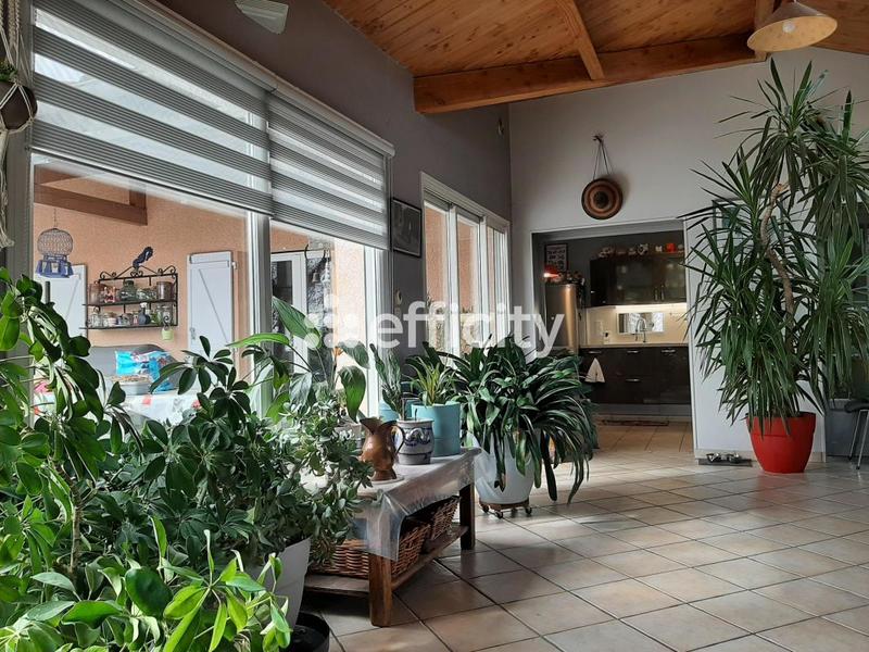 Villa - 205 m² - 9 pièces