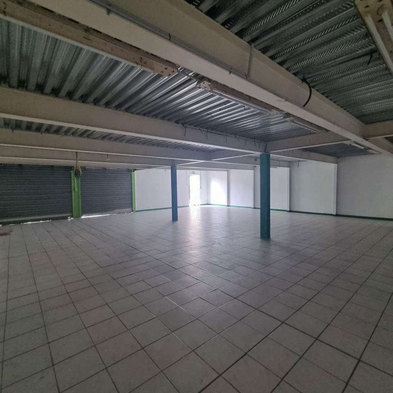 Local commercial - 150 m²