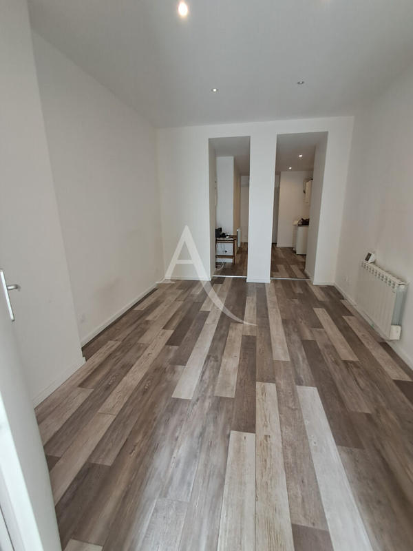 Local commercial - 35 m² - 3 pièces