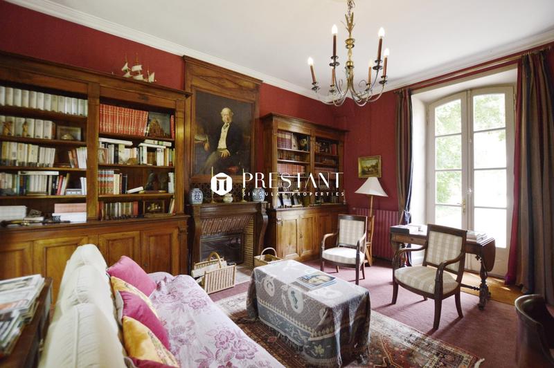 Château - 450 m² - 6 pièces