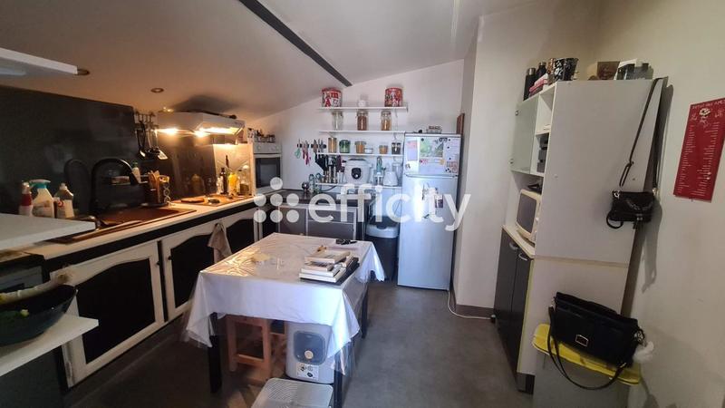 Maison - 200 m² - 5 pièces