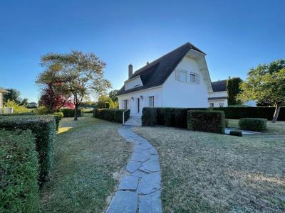 Maison - 168 m² - 6 pièces