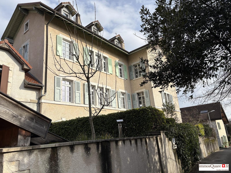 Appartement - 60 m² - 2 pièces