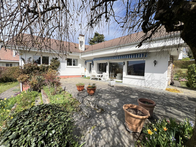 Maison - 268 m² - 6 pièces