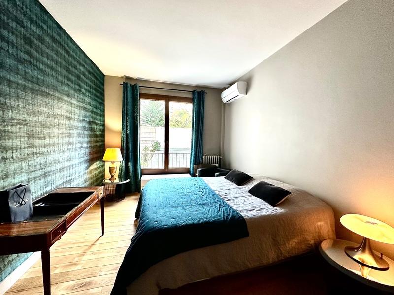 Appartement - 91 m² - 3 pièces