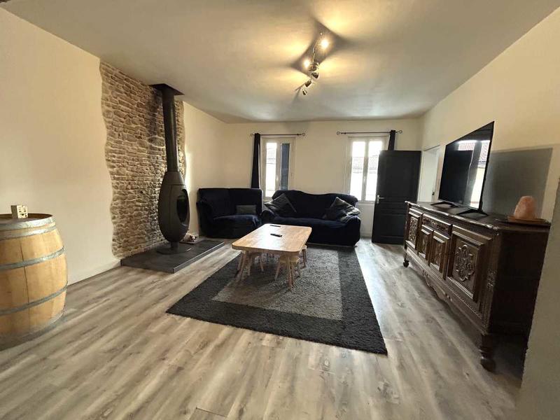 Maison - 234 m² - 10 pièces