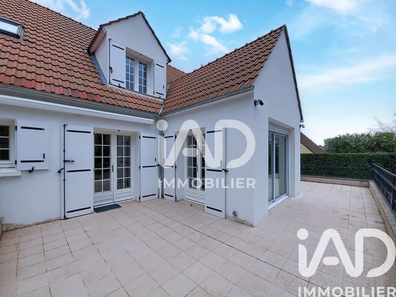 Maison de maîtres - 304 m² - 13 pièces