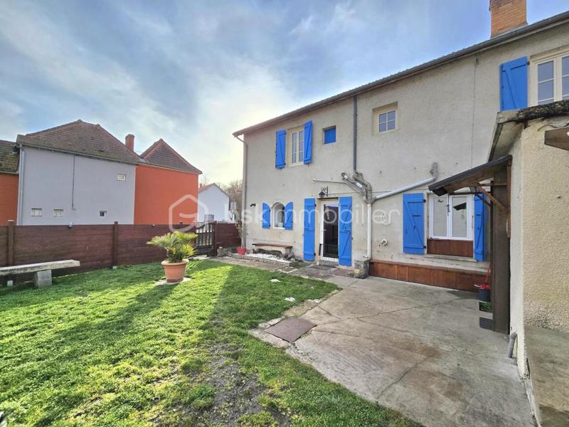 Maison - 195 m² - 6 pièces