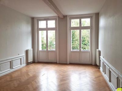 Appartement - 105 m² - 3 pièces