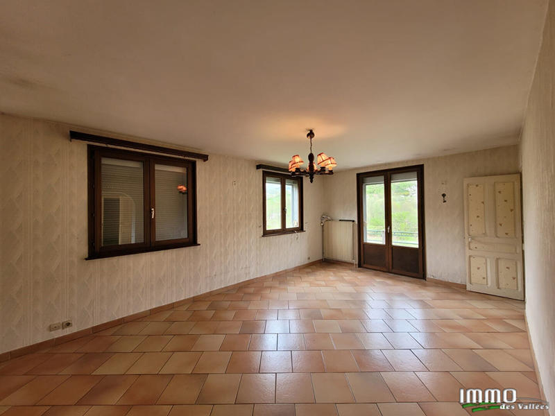 Maison - 158 m² - 8 pièces