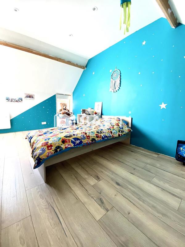 Maison - 180 m² - 5 pièces